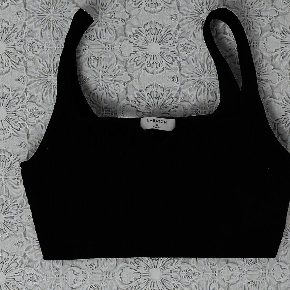 Aritzia / Babaton ribbed crop top and knit cardigan size M